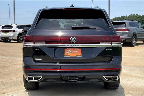 Deep Black Pearl Effect 2024 Volkswagen Atlas 2.0T SEL Premium R-Line