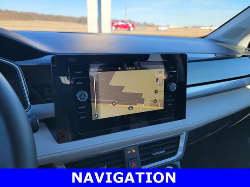 2026 Volkswagen Taos SEL