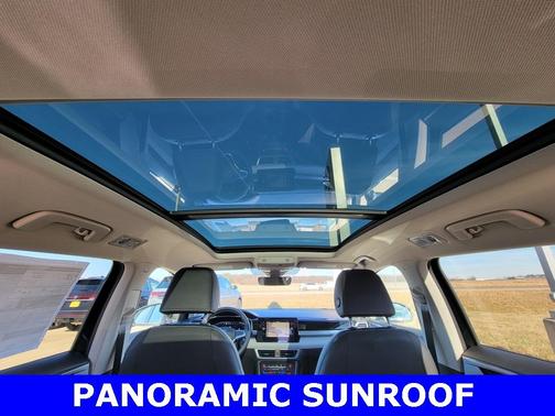 2026 Volkswagen Taos SEL