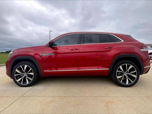 Aurora Red Metallic 2024 Volkswagen Atlas Cross Sport 2.0T SEL Premium R-Line