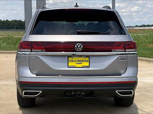 Silver Mist Metallic 2026 Volkswagen Atlas 2.0T SE W/TECHNOLOGY