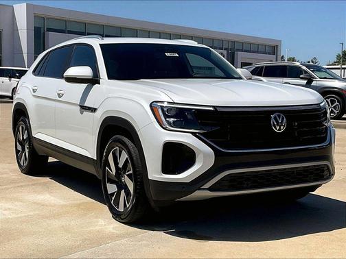 Opal White Pearl 2026 Volkswagen Atlas Cross Sport 2.0T SE W/TECHNOLOGY