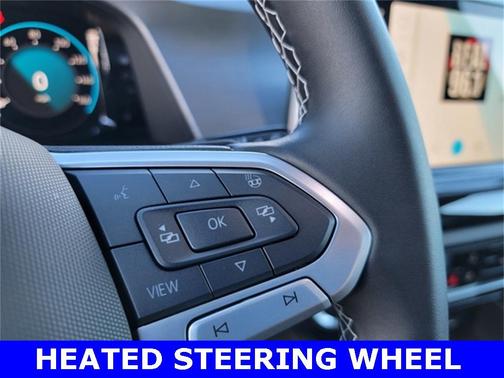 2025 Volkswagen Atlas Cross Sport 2.0T SE w/Technology