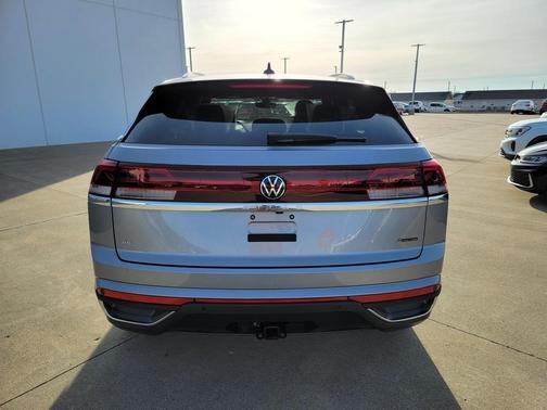 2026 Volkswagen Atlas Cross Sport 2.0T SE