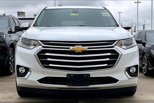 Iridescent Pearl Tricoat 2019 Chevrolet Traverse High Country