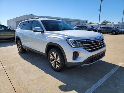 2026 Volkswagen Atlas 2.0T SE