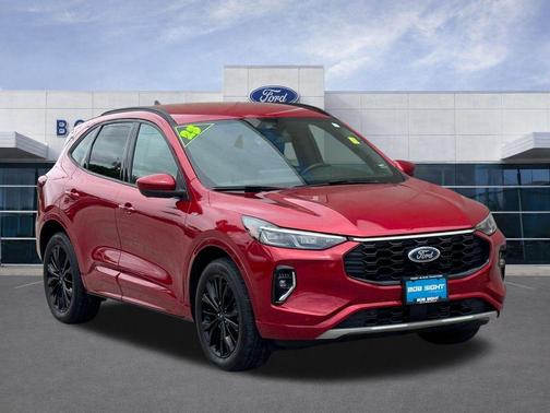 Rapid Red Metallic Tinted Clearcoat 2023 Ford Escape ST-Line Elite