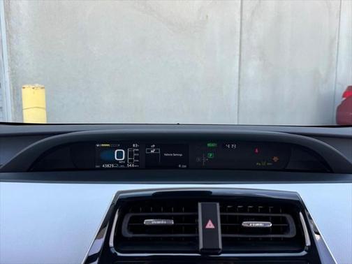 2019 Toyota Prius LE