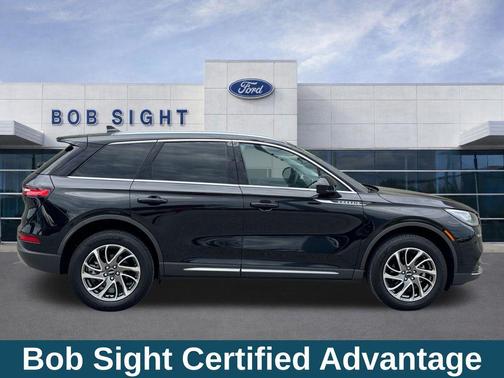 Infinite Black Metallic Clearcoat 2022 Lincoln Corsair Standard
