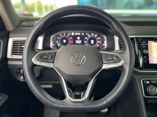 2022 Volkswagen Atlas 3.6L SEL Premium