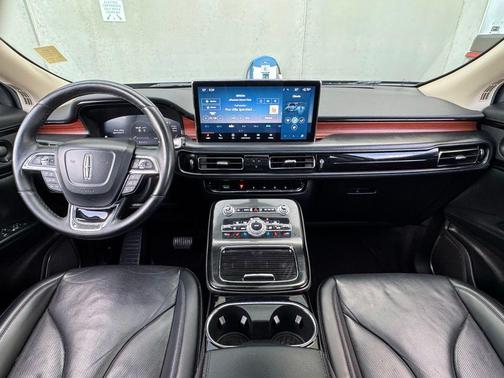 2021 Lincoln Nautilus Reserve