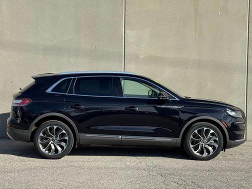 2021 Lincoln Nautilus Reserve