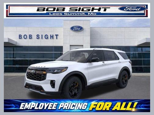 Star White Metallic Tri-Coat 2026 Ford Explorer Tremor