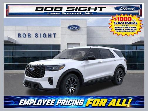 Star White Metallic Tri-Coat 2026 Ford Explorer ST-Line