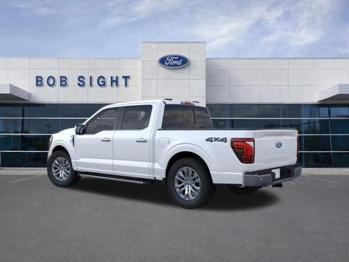 Star White Metallic Tri-Coat 2026 Ford F-150 Lariat