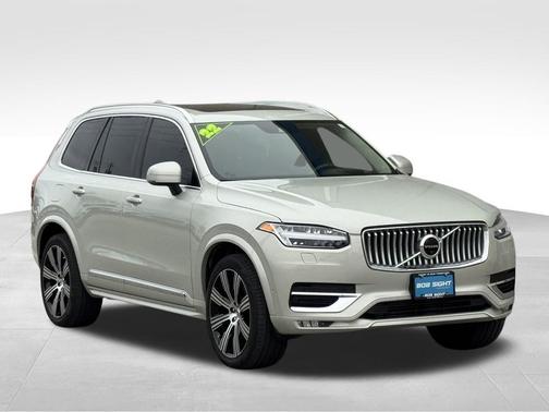 2022 Volvo XC90 T6 Inscription