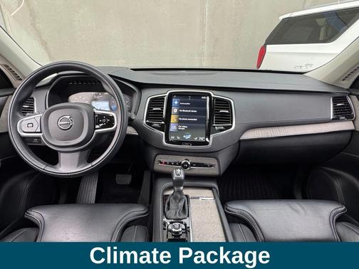 2022 Volvo XC90 T6 Inscription