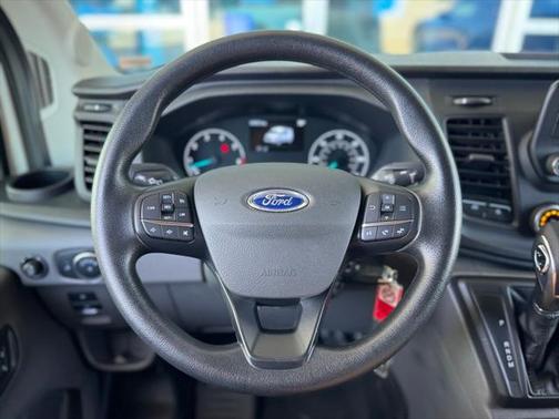 2022 Ford Transit-250 Base