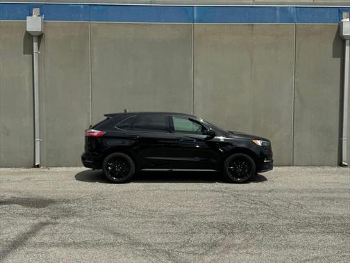2022 Ford Edge ST Line