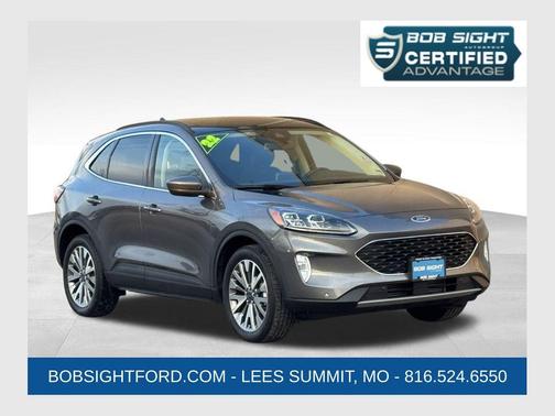 2022 Ford Escape Titanium