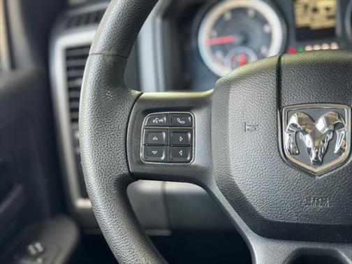 2018 RAM 2500 Tradesman Crew Cab 4x4 6'4' Box