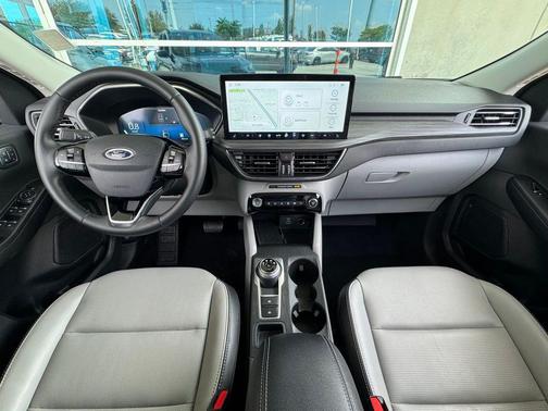 2023 Ford Escape Platinum