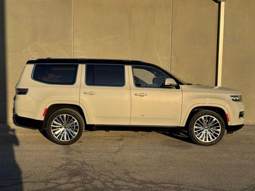 2022 Jeep Grand Wagoneer Series III 4x4