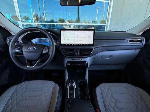 2023 Ford Escape Platinum