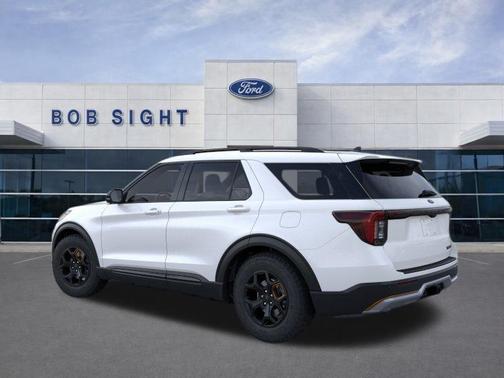 Star White Metallic Tri-Coat 2026 Ford Explorer Tremor