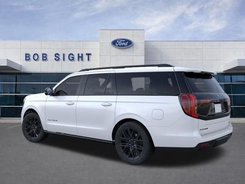Star White Metallic Tri-Coat 2026 Ford Expedition Max Platinum