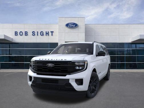 Star White Metallic Tri-Coat 2026 Ford Expedition Max Platinum