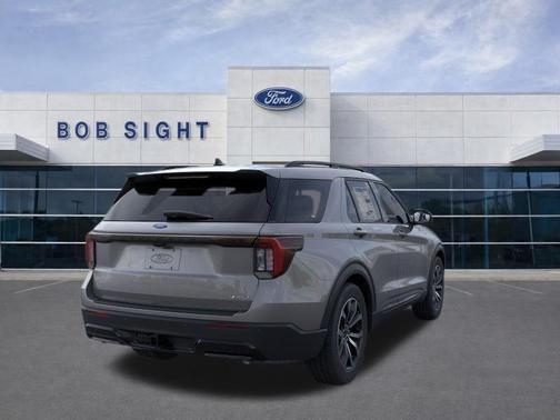 Carbonized Gray Metallic 2026 Ford Explorer ST-Line