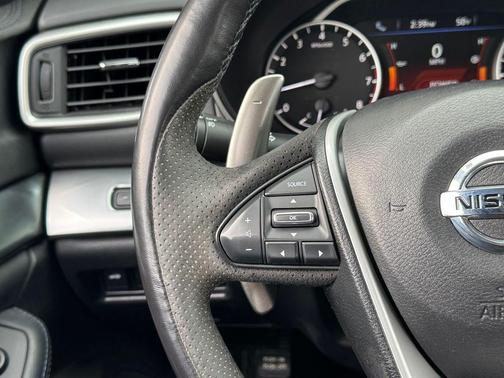 2017 Nissan Maxima 3.5 SR