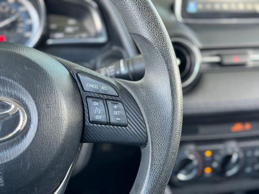 2017 Toyota Yaris iA Base