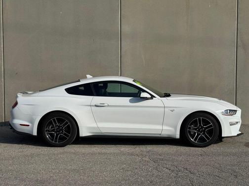 2020 Ford Mustang EcoBoost Premium