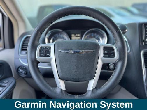2016 Chrysler Town & Country Touring