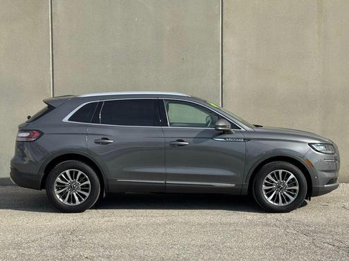 2021 Lincoln Nautilus Reserve