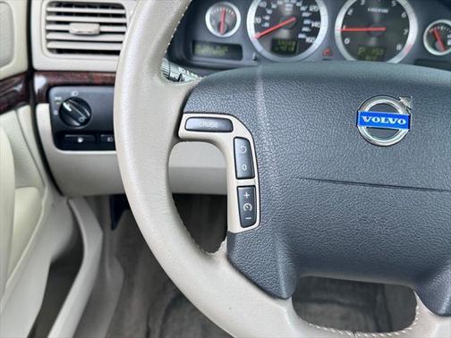 2004 Volvo S80 T6