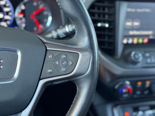 2021 GMC Acadia AWD AT4