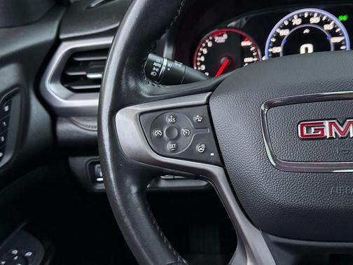 2021 GMC Acadia AWD AT4