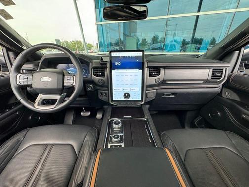 2024 Ford Expedition Platinum