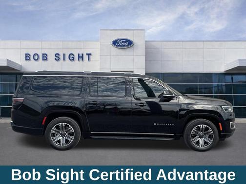 Diamond Black Crystal Pearlcoat 2023 Jeep Wagoneer L Series II 4x4