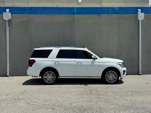 2022 Ford Expedition Platinum
