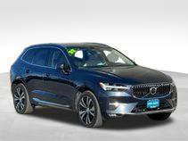 2022 Volvo XC60 B5 Inscription