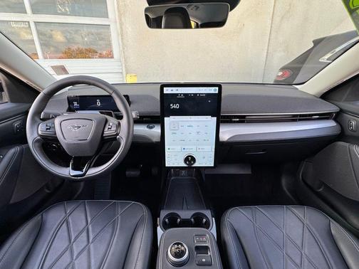 2023 Ford Mustang Mach-E California Route 1