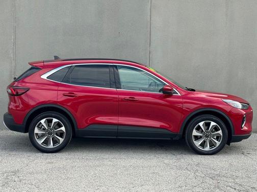 2023 Ford Escape Platinum