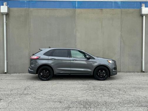 2022 Ford Edge ST