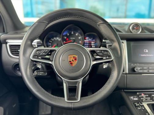 2018 Porsche Macan Sport Edition