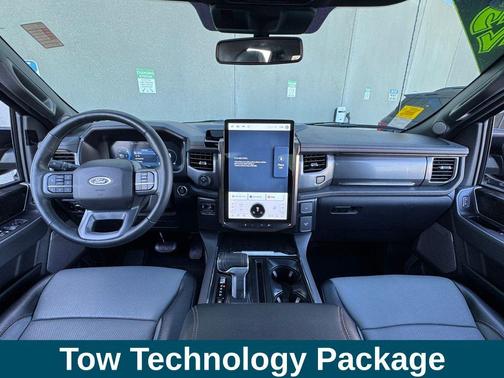 2023 Ford F-150 Lightning LARIAT