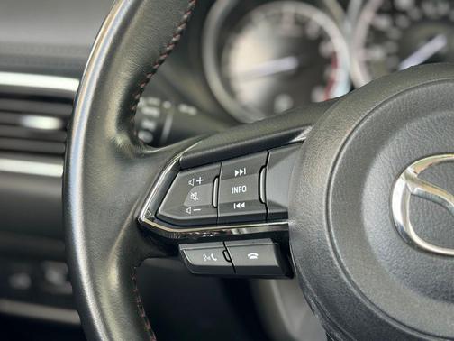 2022 Mazda CX-5 Carbon Edition